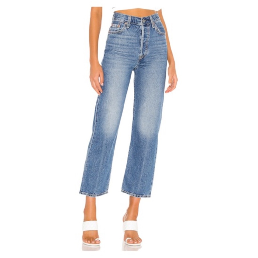 Levi's Women's Ribcage Straight Ankle Jeans - Light Blue Wash